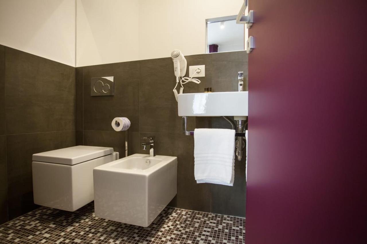 Dimora Mefite-Camere Con Bagno Privato E Self Check-In Matera Ngoại thất bức ảnh