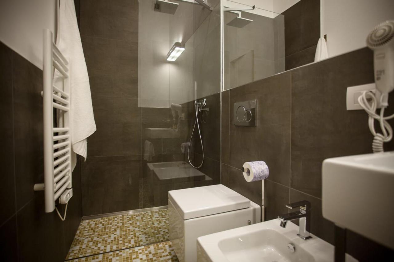 Dimora Mefite-Camere Con Bagno Privato E Self Check-In Matera Ngoại thất bức ảnh