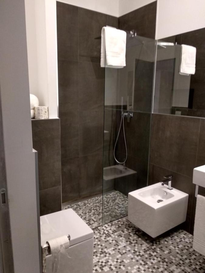 Dimora Mefite-Camere Con Bagno Privato E Self Check-In Matera Ngoại thất bức ảnh