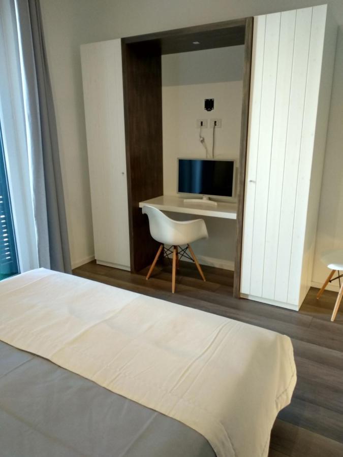Dimora Mefite-Camere Con Bagno Privato E Self Check-In Matera Ngoại thất bức ảnh